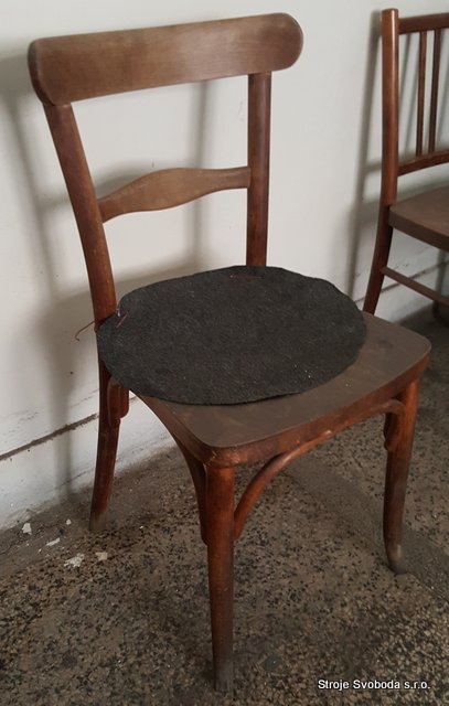 Dřevěná židle  (3 - Drevena zidle (2).jpg)